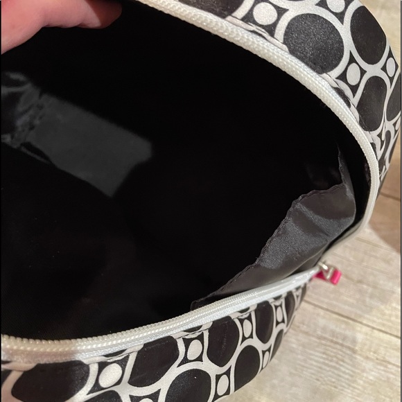 New With Tags Set of Three Makeup Bags by Trina Girl - Picture 15 of 15